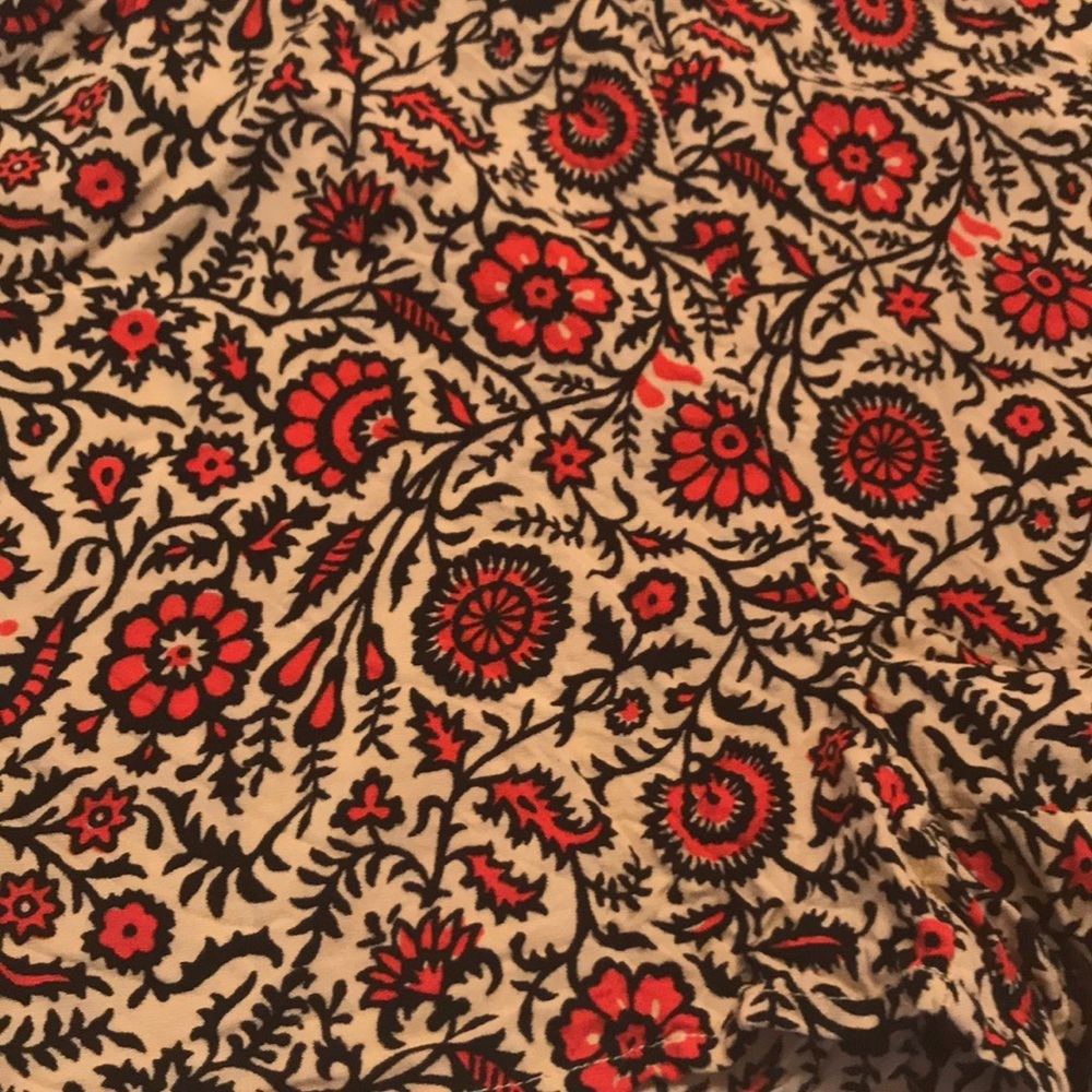 Forever 21 Floral Shorts Size XS A1 - Picture 2 of 5